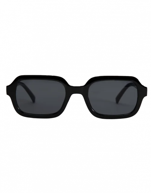 classic-sunglasses-black-front