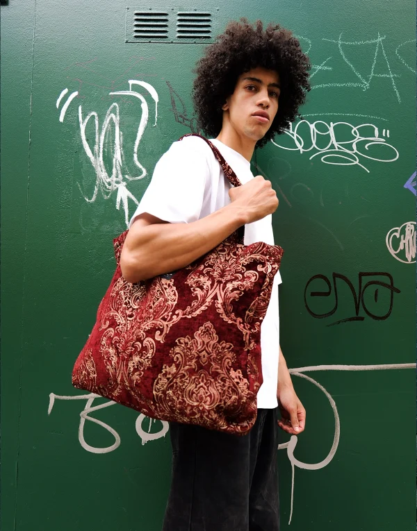 handmade-tote-bag-mahogany-model